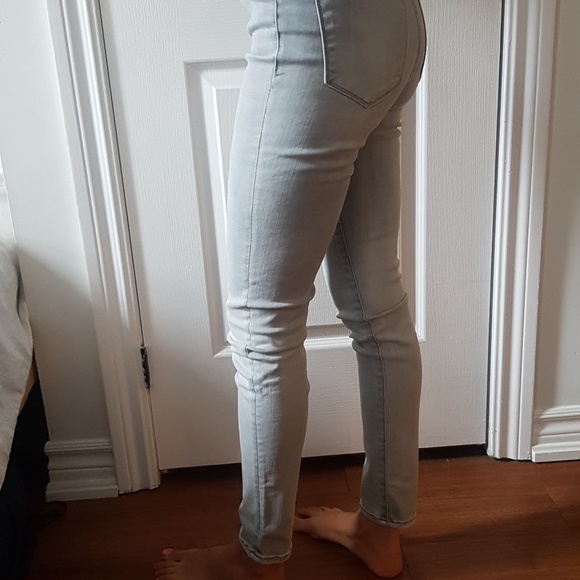 Abercrombie & Fitch High Rise Super Skinny Jean - short - Picture 2 of 7